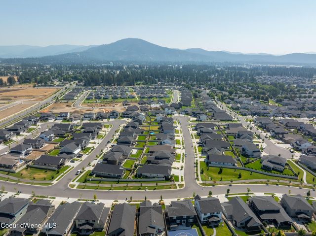 2260 W BASTIEN LOOP, Coeur D'alene, ID 83815