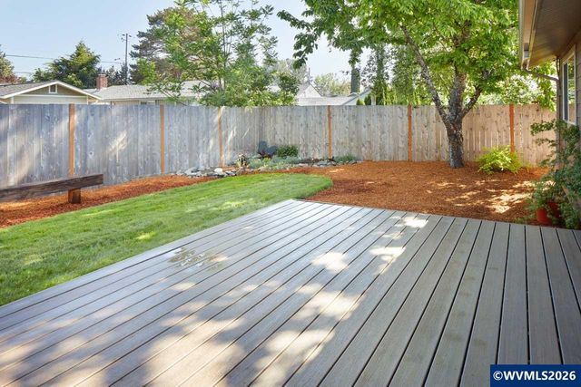 2831 SE Glenn St, Corvallis, OR 97333