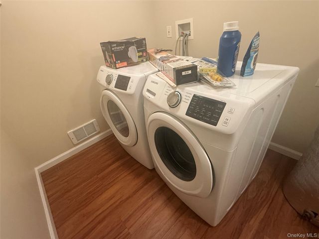 192 S Long Beach Rd, Rockville Centre, NY 11570