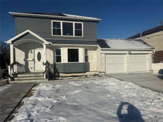 192 S Long Beach Rd, Rockville Centre, NY 11570