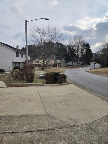 3542 N Hopkins Court, Powder Springs, GA 30127