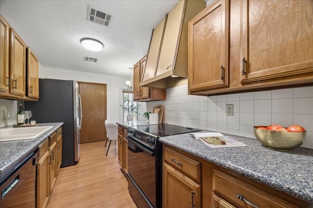 6835 Gettysburg Drive, Richmond, TX 77469