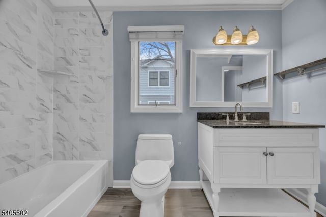 8 Village Park Ct, Scotch Plains Twp., NJ 07076