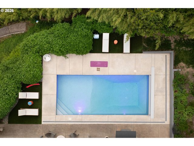 1550 Sw MITCHELL St, Portland, OR 97239
