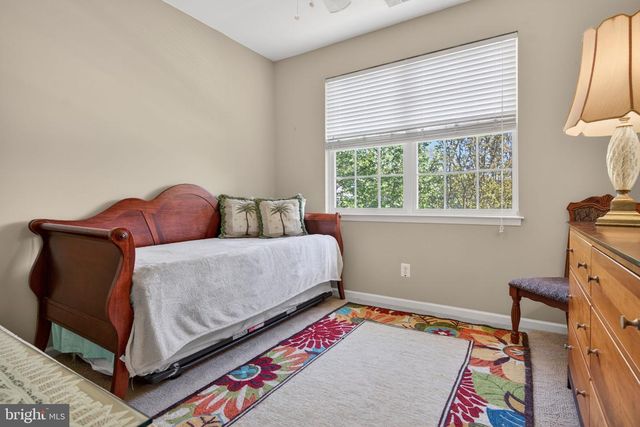 12 PELICAN PL, West Deptford, NJ 08086