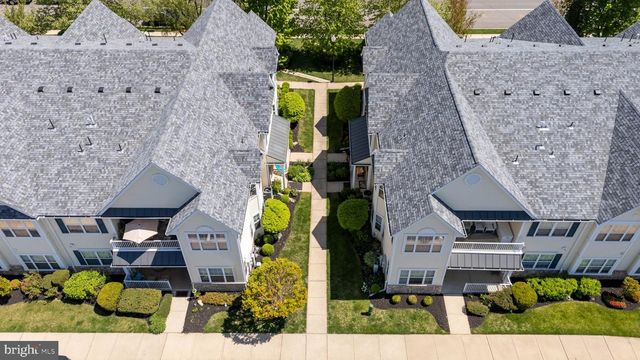 12 PELICAN PL, West Deptford, NJ 08086