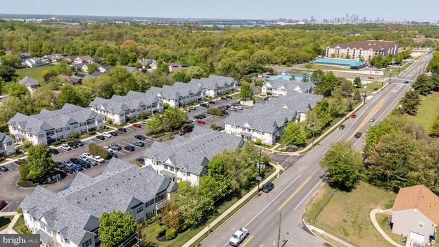 12 PELICAN PL, West Deptford, NJ 08086