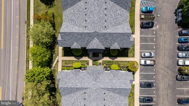 12 PELICAN PL, West Deptford, NJ 08086