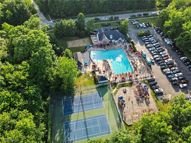 20143 Kylemore Drive, Strongsville, OH 44149