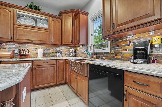 20143 Kylemore Drive, Strongsville, OH 44149