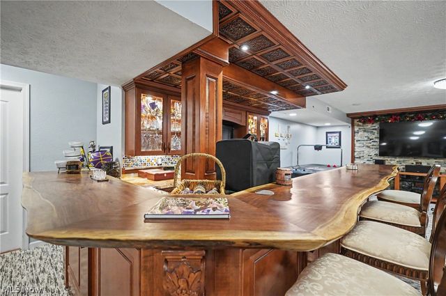 20143 Kylemore Drive, Strongsville, OH 44149
