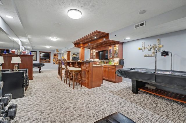 20143 Kylemore Drive, Strongsville, OH 44149