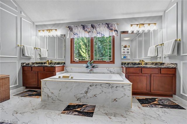 20143 Kylemore Drive, Strongsville, OH 44149