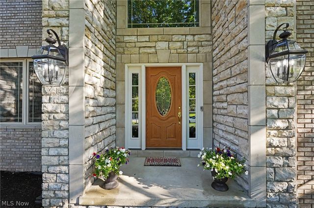 20143 Kylemore Drive, Strongsville, OH 44149