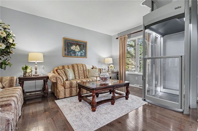 20143 Kylemore Drive, Strongsville, OH 44149