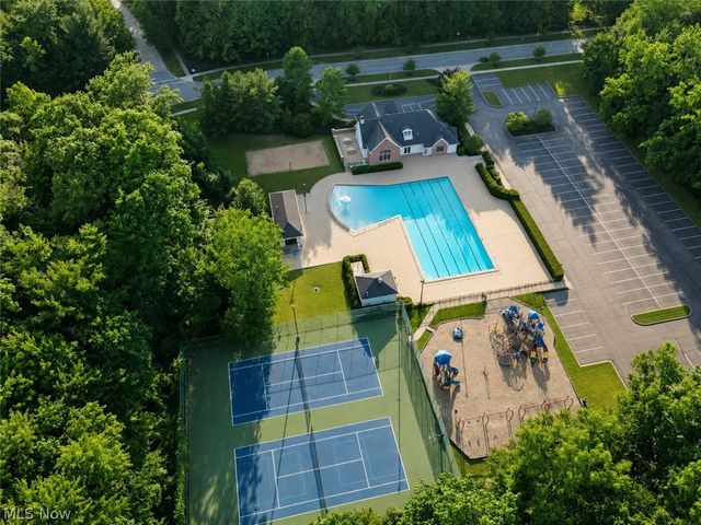 20143 Kylemore Drive, Strongsville, OH 44149