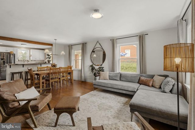 98 LANCASTER AVE, Strasburg, PA 17579