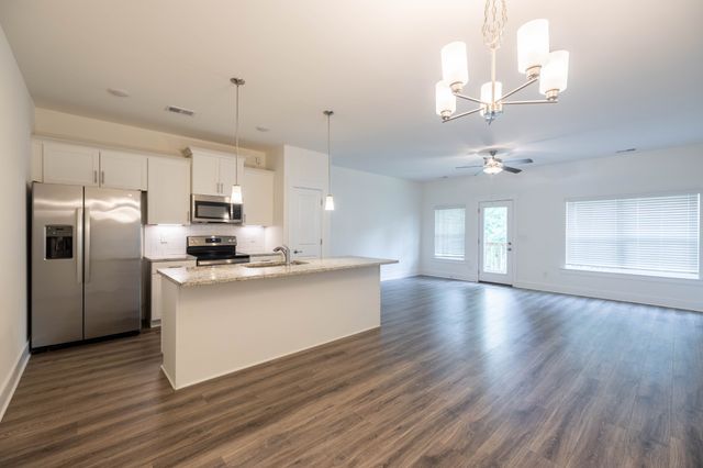 1079 Sweetleaf Dr, Franklin, TN 37064
