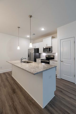 1079 Sweetleaf Dr, Franklin, TN 37064