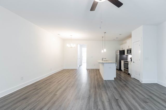 1079 Sweetleaf Dr, Franklin, TN 37064