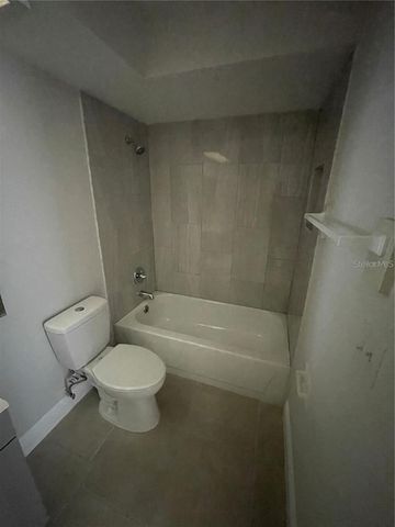 1916 CRYSTAL GROVE DRIVE, Lakeland, FL 33801