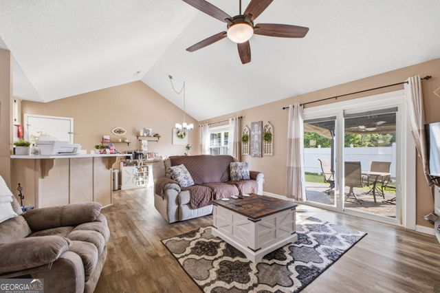 21 Redfern Trail NE, Rome, GA 30165