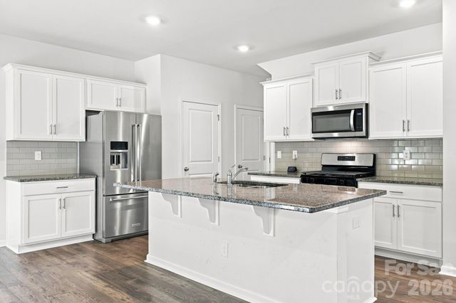 8133 Clairwood Drive, Charlotte, NC 28269