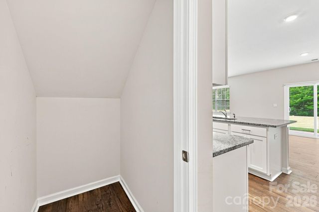 8133 Clairwood Drive, Charlotte, NC 28269