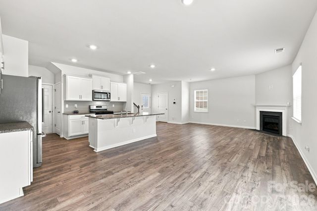 8133 Clairwood Drive, Charlotte, NC 28269