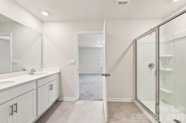 8133 Clairwood Drive, Charlotte, NC 28269