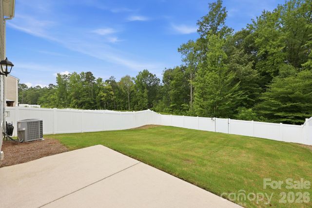 8133 Clairwood Drive, Charlotte, NC 28269