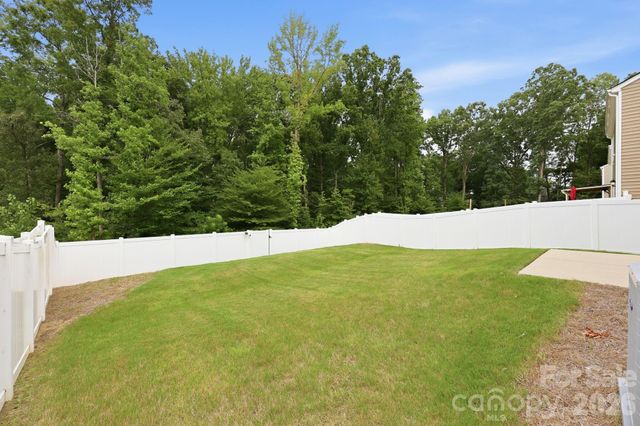 8133 Clairwood Drive, Charlotte, NC 28269