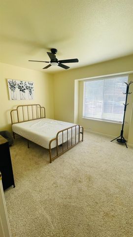 3929 El Portal Pl, Modesto, CA 95357