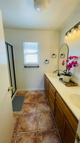 3929 El Portal Pl, Modesto, CA 95357