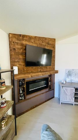 3929 El Portal Pl, Modesto, CA 95357