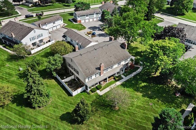42142 Roscommon Street, Novi, MI 48167