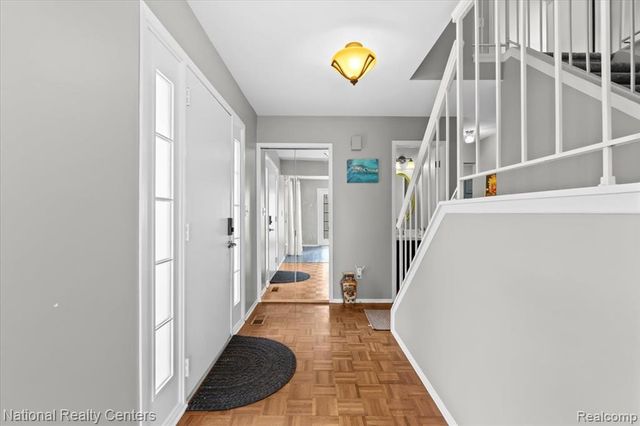 42142 Roscommon Street, Novi, MI 48167