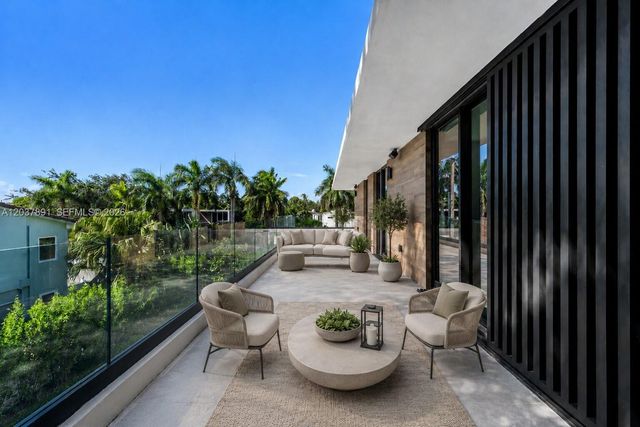 4430 Nautilus Drive, Miami Beach, FL 33140