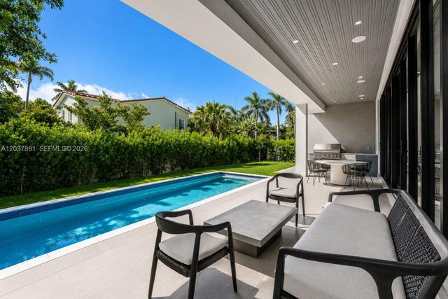 4430 Nautilus Drive, Miami Beach, FL 33140