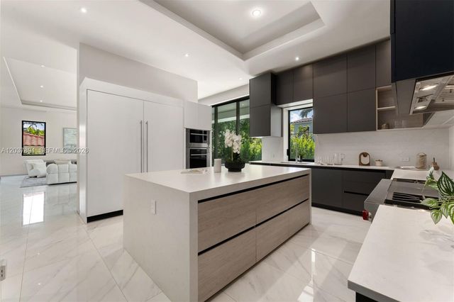 4430 Nautilus Drive, Miami Beach, FL 33140