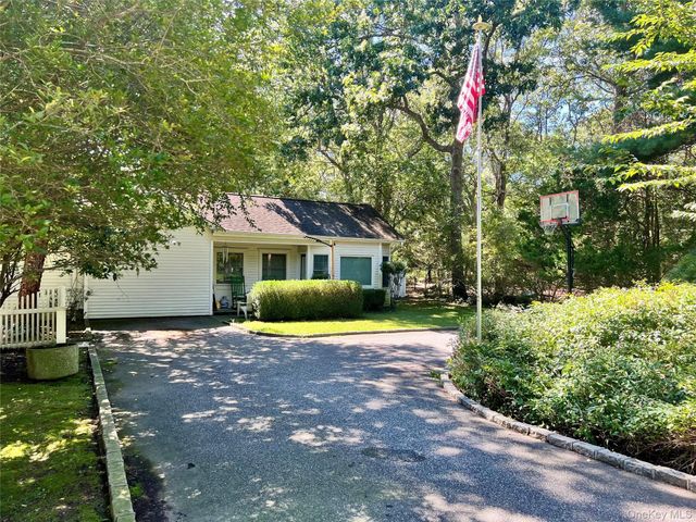 1029 Wading River Manor Road, Manorville, NY 11949