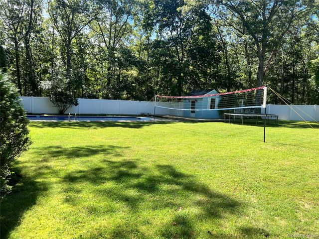 1029 Wading River Manor Road, Manorville, NY 11949
