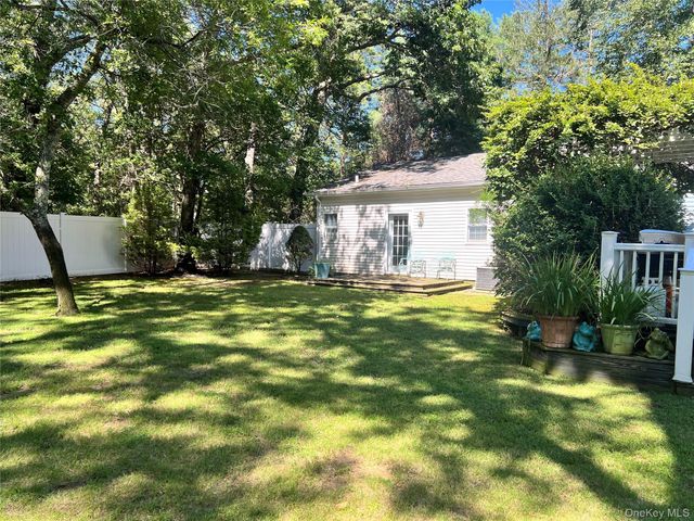 1029 Wading River Manor Road, Manorville, NY 11949
