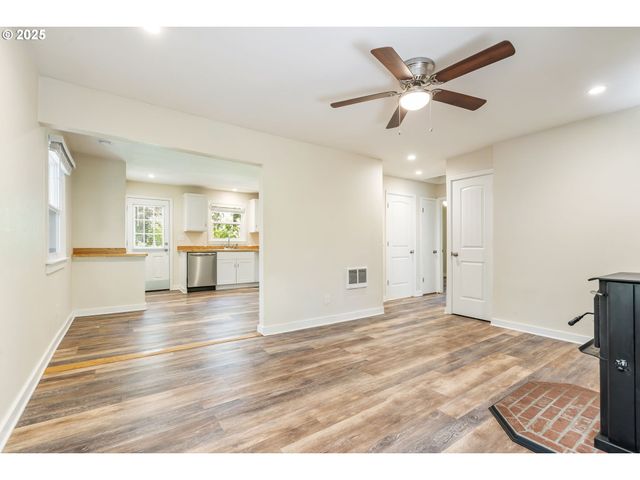 20220 E PETER Pl 3, Sandy, OR 97055