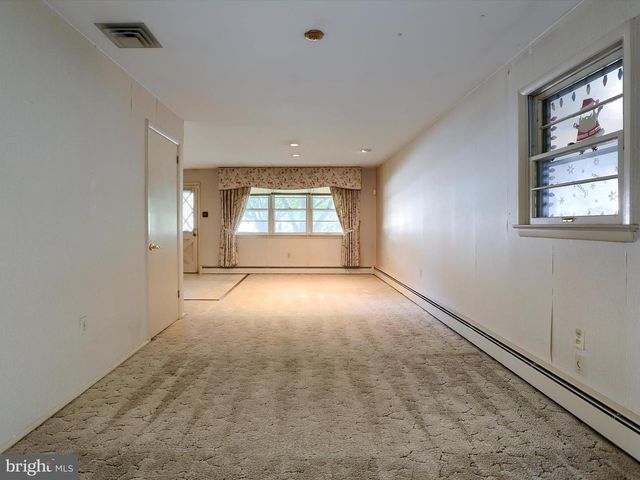 116 CONODOGUINET AVE, Camp Hill, PA 17011