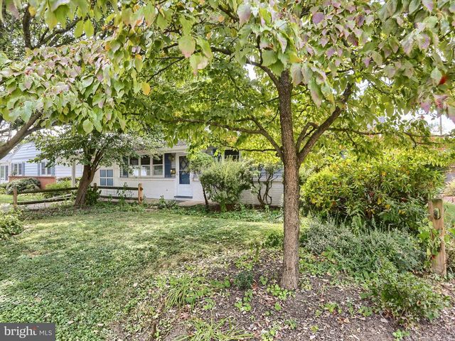 116 CONODOGUINET AVE, Camp Hill, PA 17011