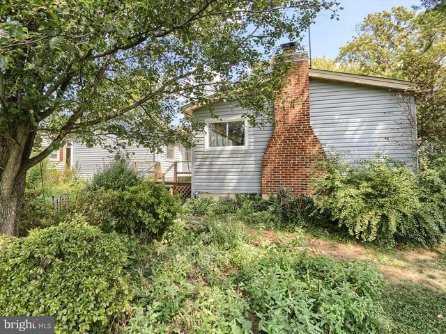 116 CONODOGUINET AVE, Camp Hill, PA 17011