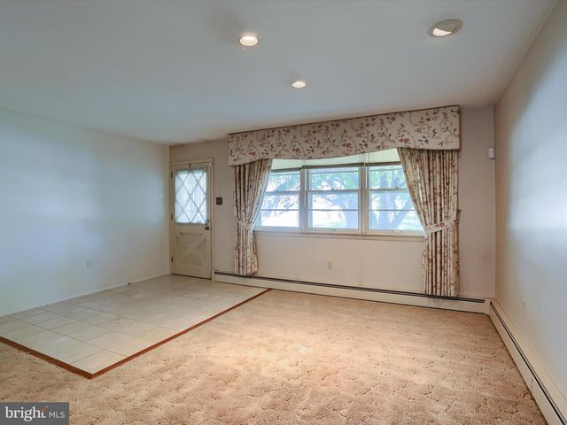 116 CONODOGUINET AVE, Camp Hill, PA 17011