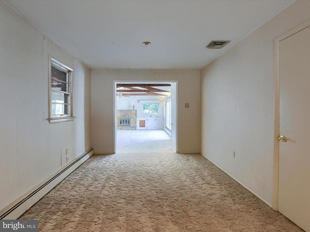 116 CONODOGUINET AVE, Camp Hill, PA 17011