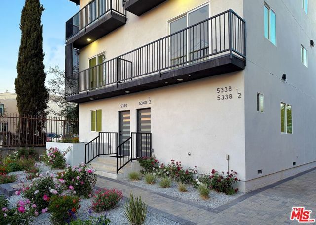 5340 Denny Avenue, North Hollywood (los Angeles), CA 91601